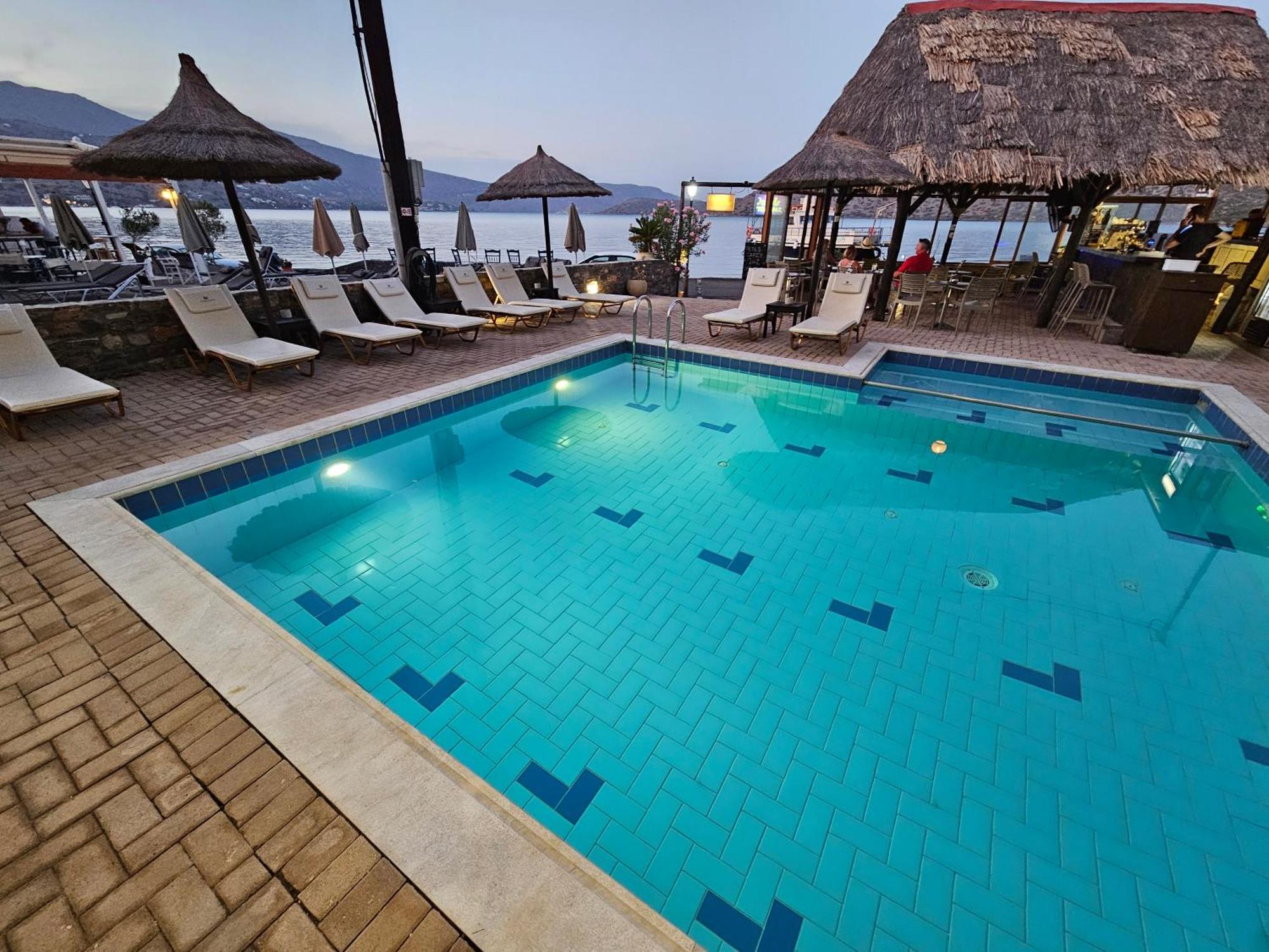 Elounda Sunrise apartamentos Exterior foto