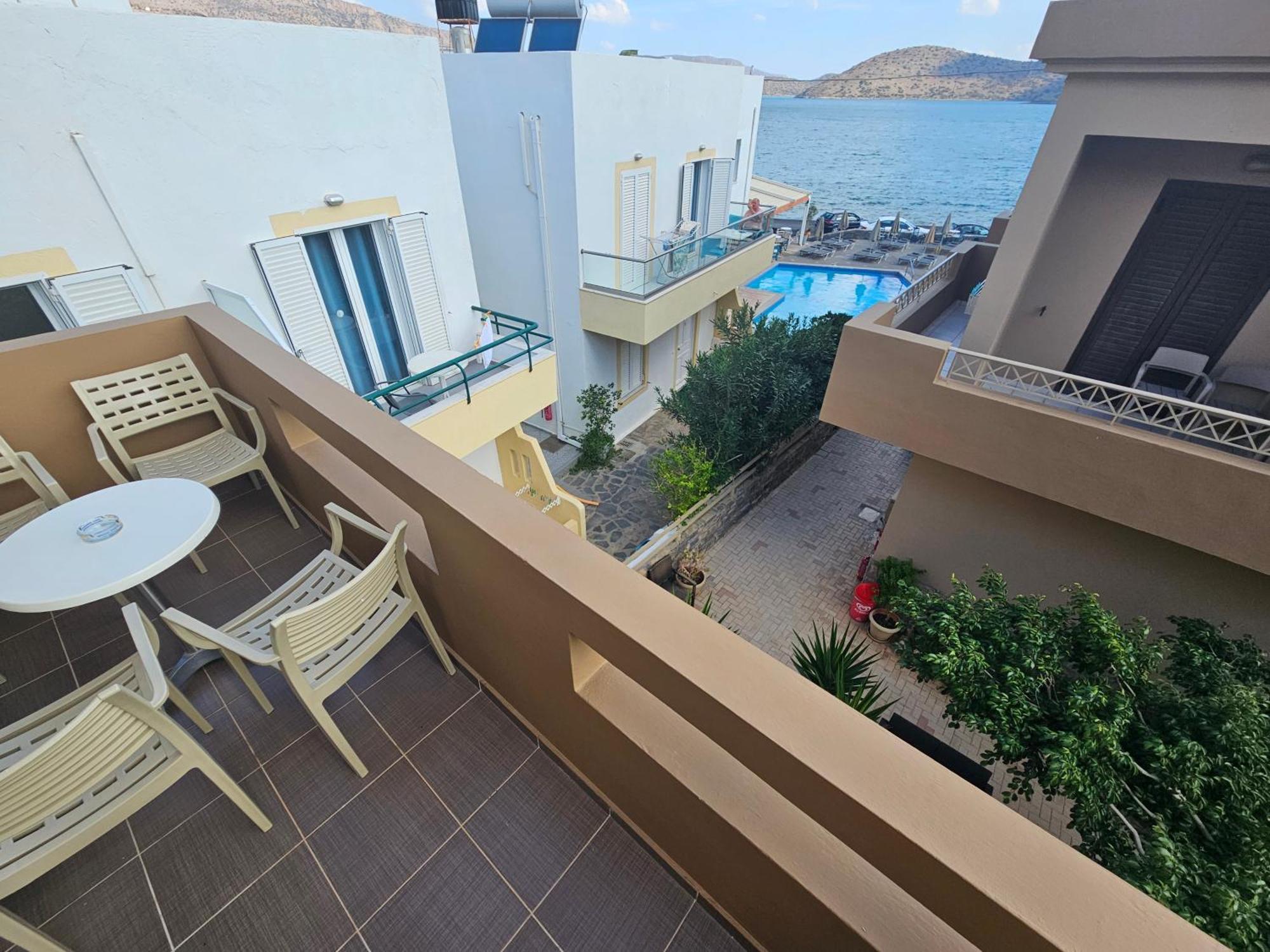 Elounda Sunrise apartamentos Exterior foto